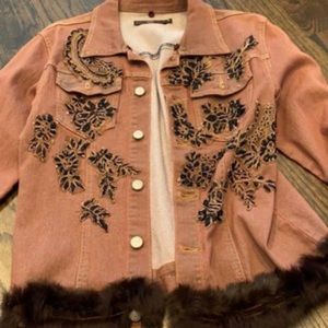 Jean jacket w faux fur